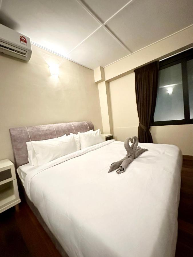 Madras Inn 58-1 Private Bathroom Джордж Таун Екстериор снимка