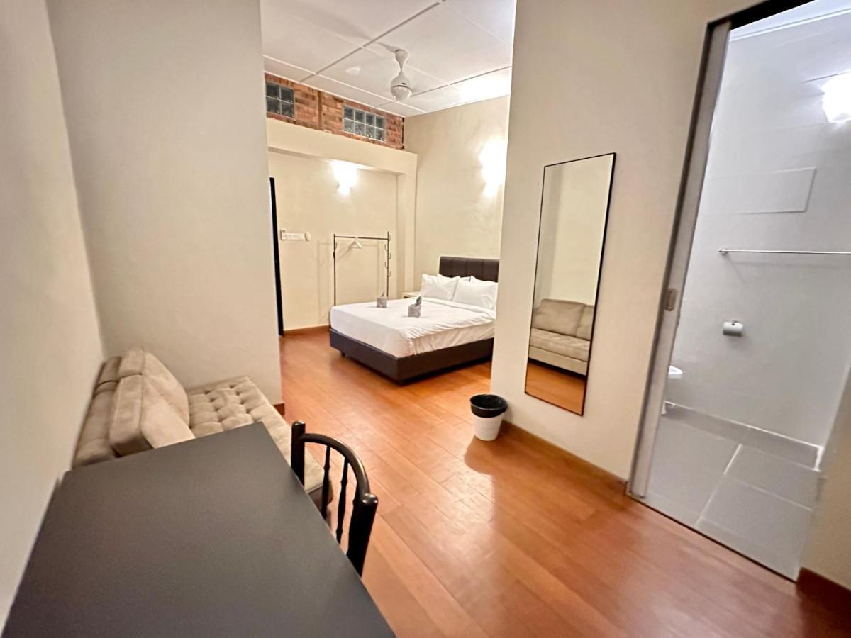 Madras Inn 58-1 Private Bathroom Джордж Таун Екстериор снимка