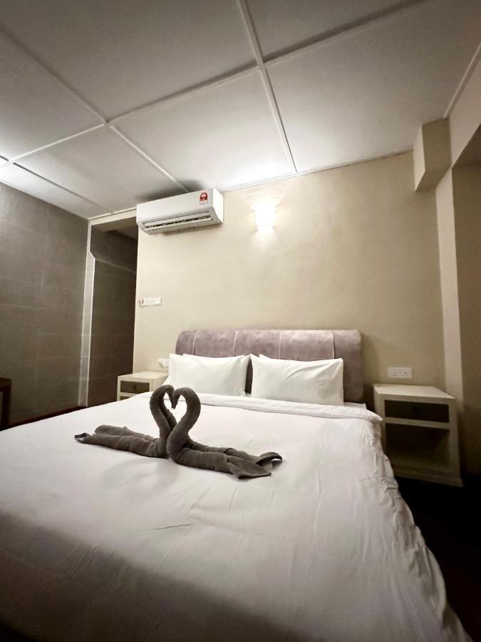Madras Inn 58-1 Private Bathroom Джордж Таун Екстериор снимка