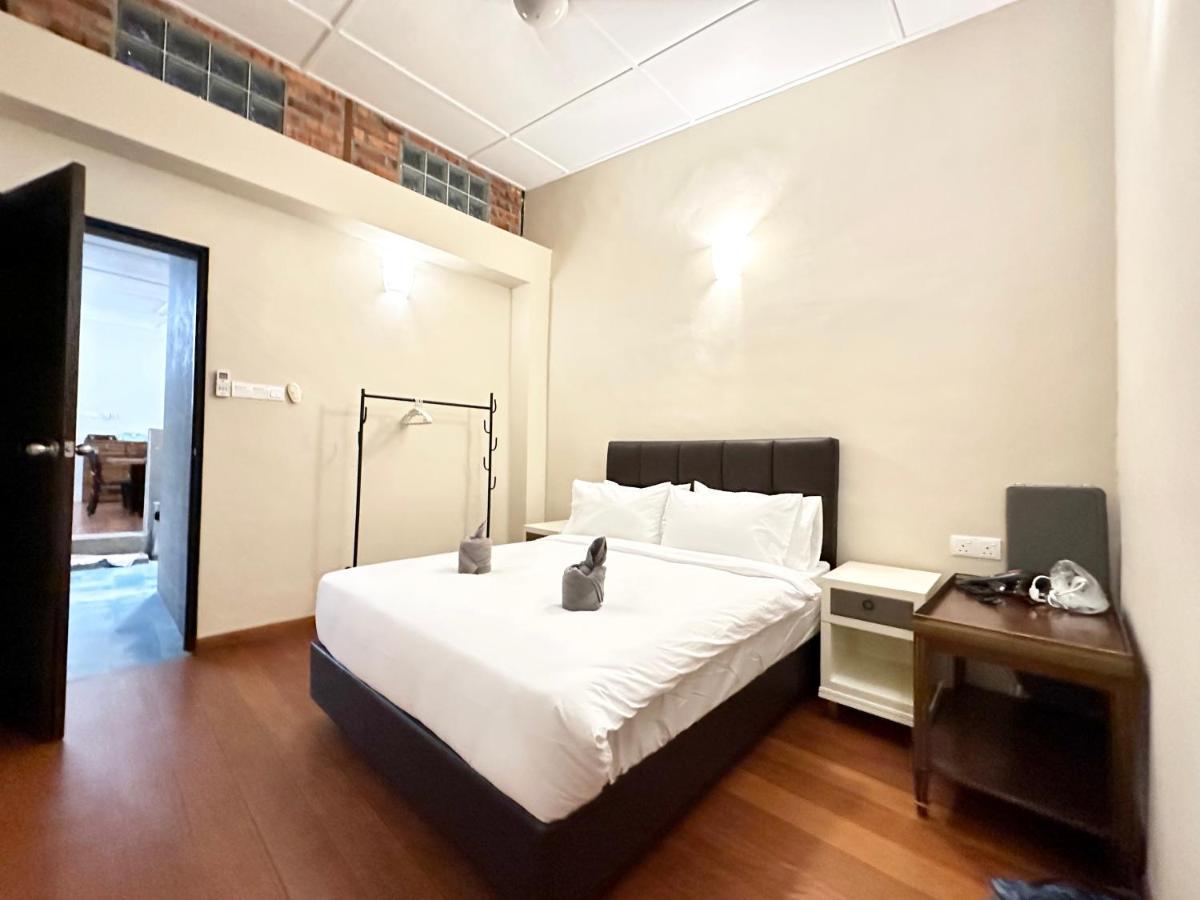 Madras Inn 58-1 Private Bathroom Джордж Таун Екстериор снимка