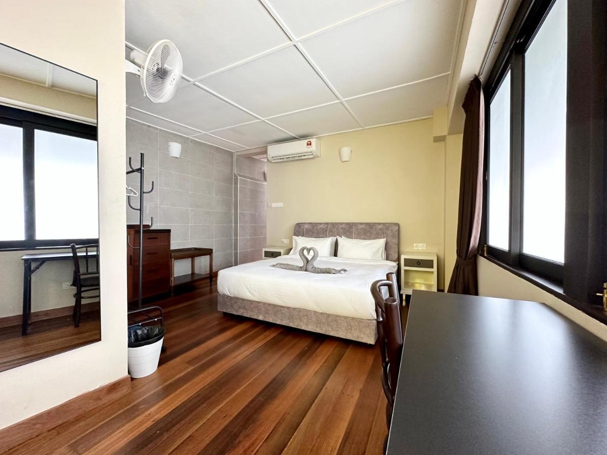 Madras Inn 58-1 Private Bathroom Джордж Таун Екстериор снимка